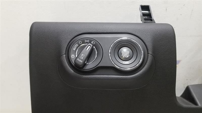 19 2019 MASERATI LEVANTE OEM DRIVER LEFT LOWER KNEE BOLSTER 0670061992