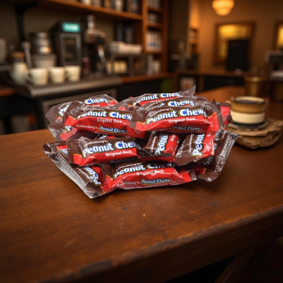 Masticables originales de chocolate negro Goldenberg's Peanut, 2 libras Foto 4 de 4