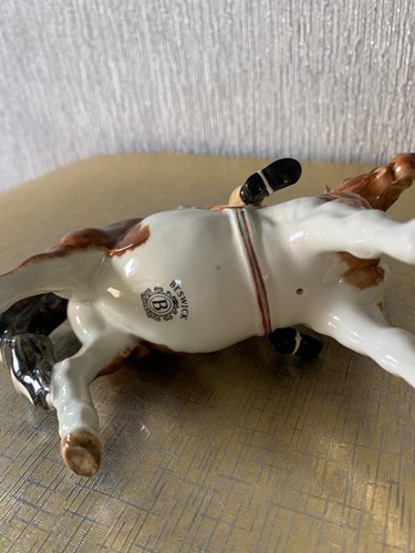 BESWICK HORSE GIRL ON PONY MODEL No. 1499 SKEWBALD BROWN & WHITE GLOSS PERFECT - Picture 3 of 7