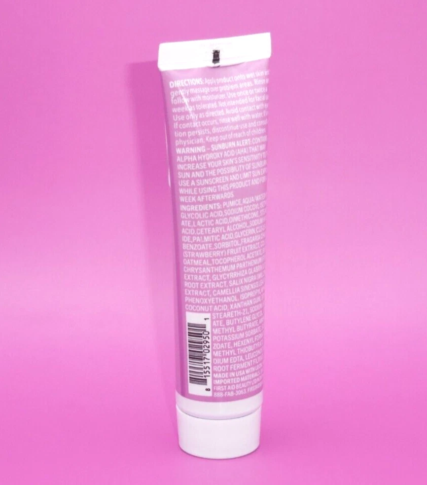 Скраб для тела First Aid Beauty Mini KP Bump Eraser СВЕЖАЯ КЛУБНИКА 28,3 г / 1 унция - Изображение 3 из 4