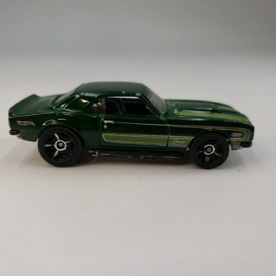 Camaro HotWheels '69 2010 COPO - verde fundido a presión 1:64 (R4-30) Foto 2 de 4
