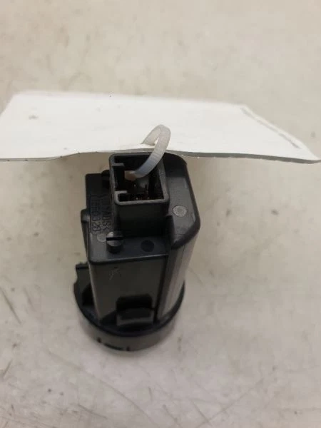 INTERRUPTOR DE ENCENDIDO TOYOTA PRIUS PRIME 16-22 ARRANQUE A PRESIÓN Foto 3 de 4