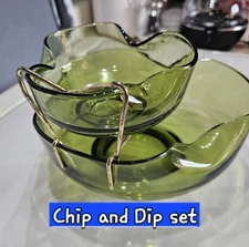 Vintage Glass Chip And Dip Set. Mint Condition. No Scratches or Chips. Classy!