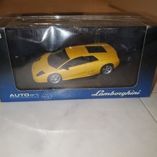 AutoArt 1/43 Lamborghini Huracan LP610-4 Pearl Yellow Minicar