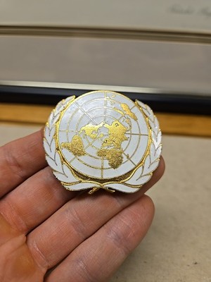 Vintage United Nations Beret Badge For Blue Beret Early Pinback Example Rare UN