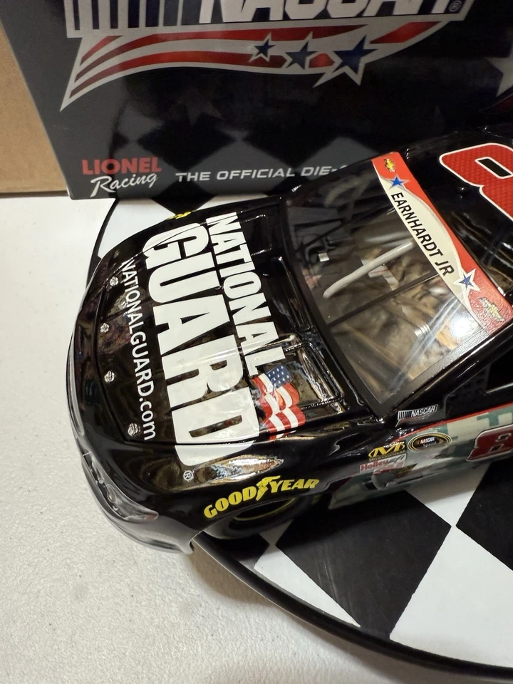 Dale Earnhardt Jr #88 Guardia Nacional Camuflaje 2014 1/24 Nascar Diecast Foto 3 de 4