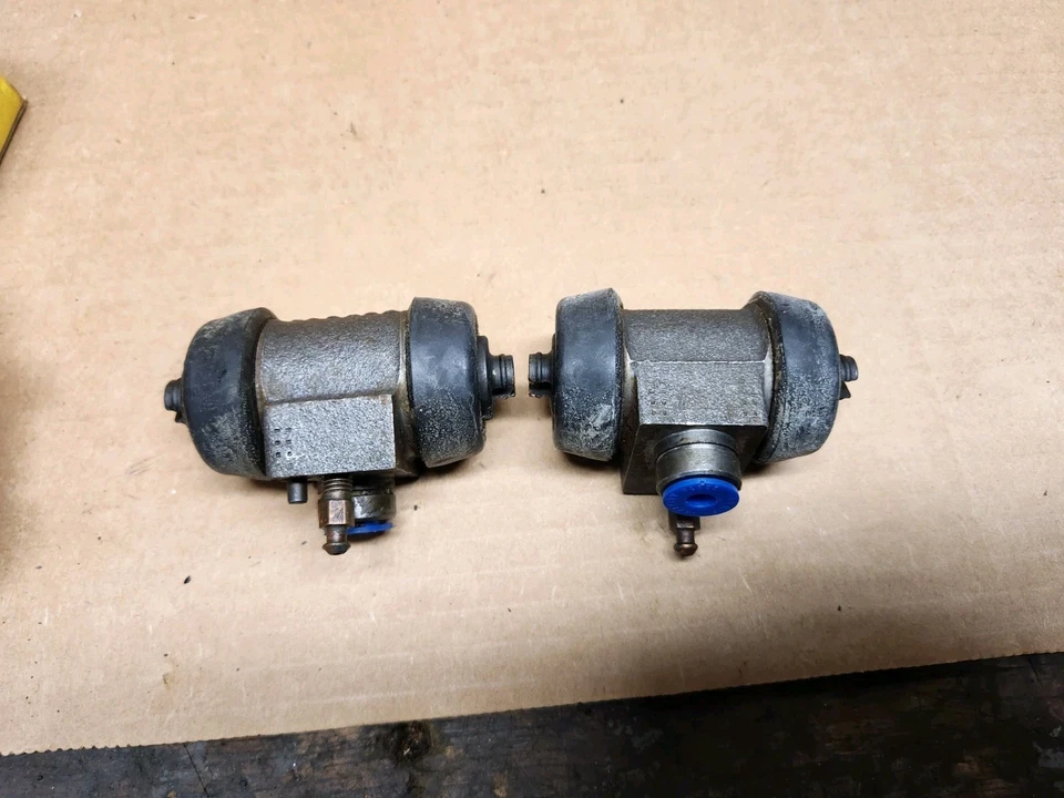 Cilindros de rueda trasera NOS Lockheed L4241-239 Austin Mini A40 MKII Foto 4 de 4