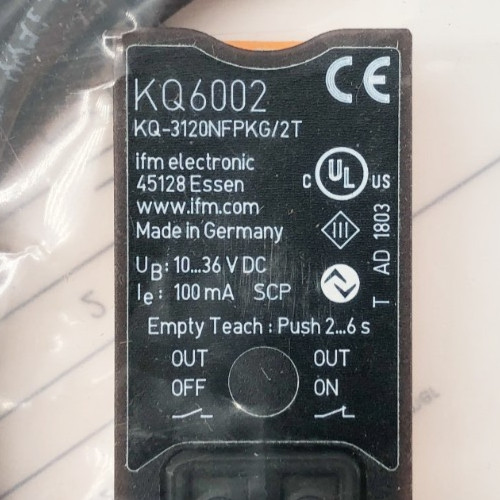 New IFM Efector KQ6002 Proximity Sensor 10-36VDC KQ-3120NFPKG/2T