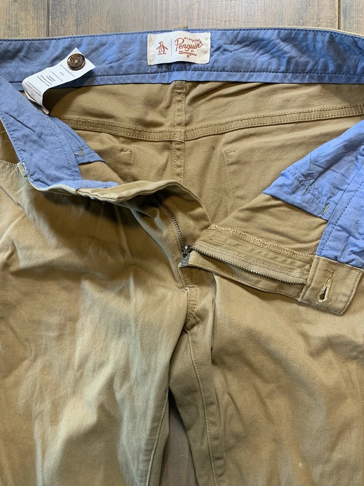 Pantalones chinos Penguin by Munsingwear para hombre frente plano marrón caqui talla: 32x32 Foto 3 de 4