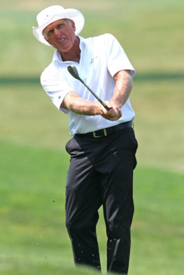 Greg Norman mit weißem Hut 4x6 Bild Fotodruck