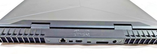 ALIENWARE 17 R4 17.3" QHD I7-7820 with ac power supply - Picture 6 of 21