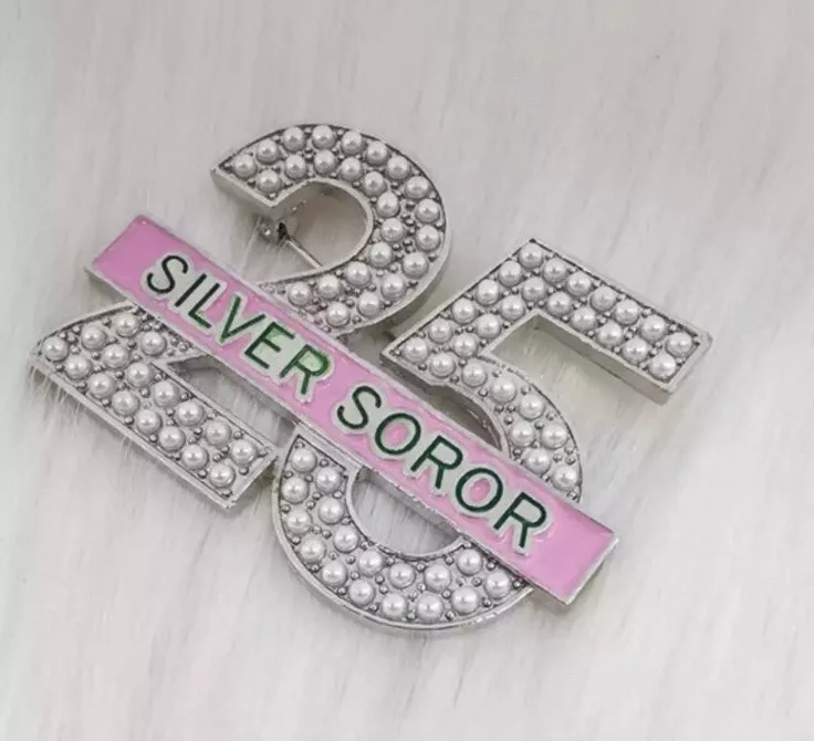 Alpha kappa alpha brooch sale