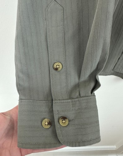 Woolrich collared dress shirt, button front, chest pocket, rayon poly, Men's L - Picture 5 of 11