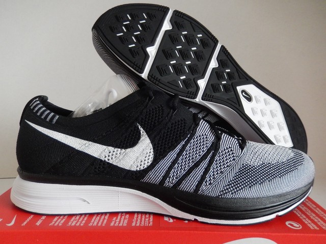 Nike Flyknit Trainer Oreo Black White 