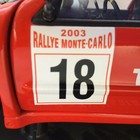 Foto 13 di 16