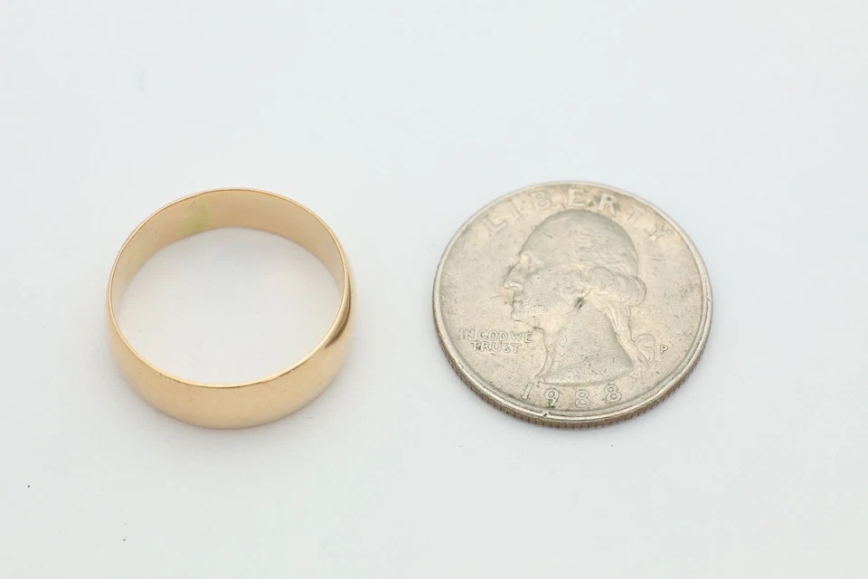 Vintage 1940’s Solid 18K Yellow Gold European Wide Wedding Band, Size 7.5 - Image 4 of 4