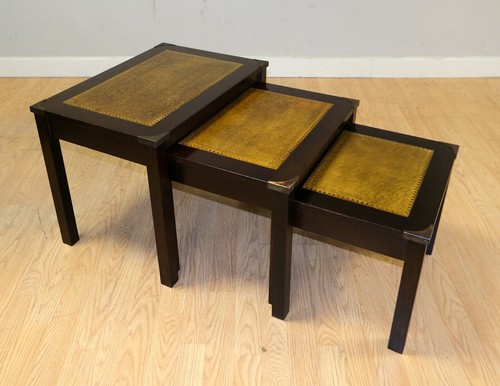 STUNNING BEVAN FUNNELL MAHOGANY CAMPAIGN NEST OF TABLES WITH GREEN LEATHER TOP - Picture 2 of 12