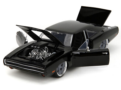 ミニカー FAST& FURIOUS 1970 DODGE CHARGER 1/18 s-l400.jpg