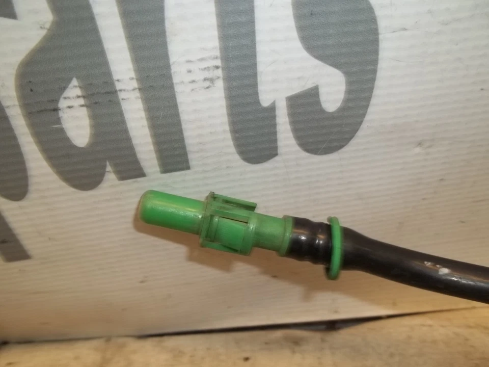 97-01 Cadillac Catera OEM Tanque de combustible Respirador Válvula de purga 0 280 142 341 Foto 2 de 4