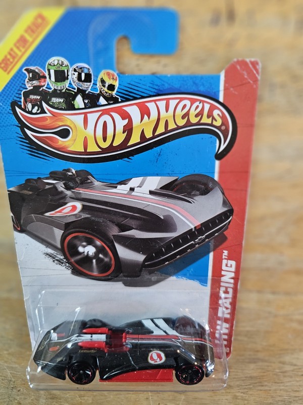 Hot Wheels Chevroletor, Black; 2013 HW Racing Series 123/250