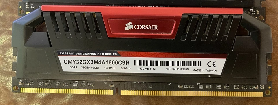 Corsair Vengeance PRO SERIES 4x8GB (32GB) DDR3 Ram - Bild 2 von 4