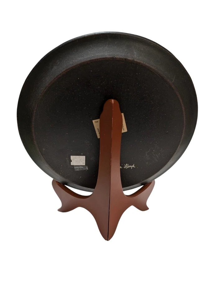 Decorative "FAITH" 10 in. Diameter Black Primitive Plate w/Light Brown Stand - Image 2 of 4