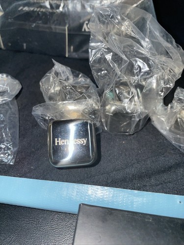 HENNESSY Cubetti di Ghiaccio Riutilizzabili in Acciaio Inox,Whisky,Bevanda,4pz Sacchetto di Velluto,LEGGI