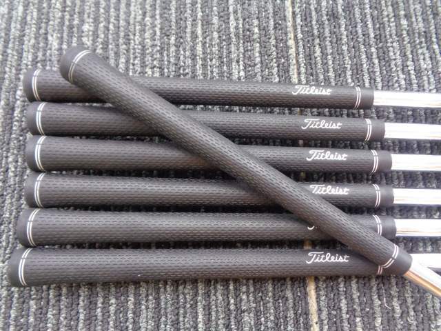 Golf Iron Set Titleist MB 712 Dynamic Gold S200 7pcs 4-P