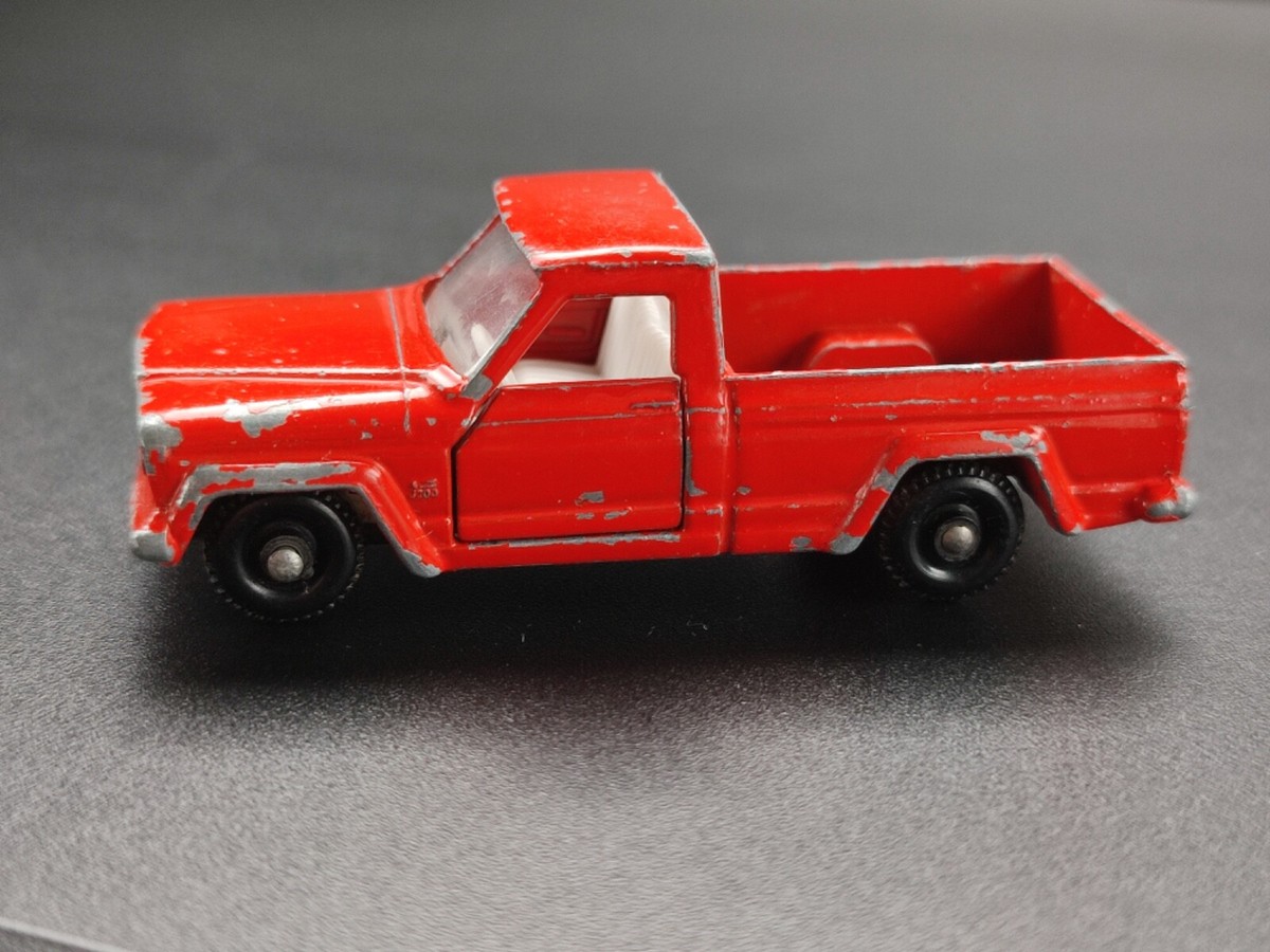 Matchbox Lesney #983558 Jeep Gladiator Pickup Truck Red RARE Made