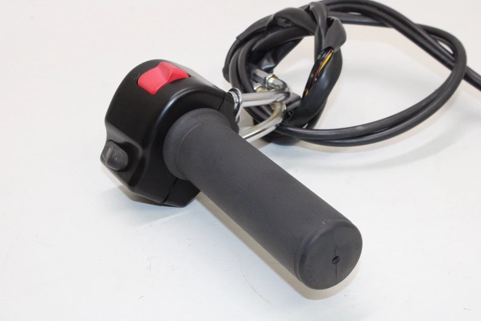 2012 KAWASAKI VULCAN 900 VN900B OEM CLIPE DIREITO NA ALÇA KILL OFF INTERRUPTOR DE PARTIDA - Imagem 3 de 4