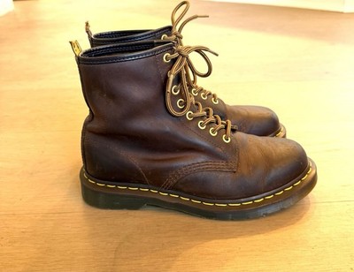 Dr. Doc Martens 11822 The ORIGINAL Brown AirWair Boots  display picture 1