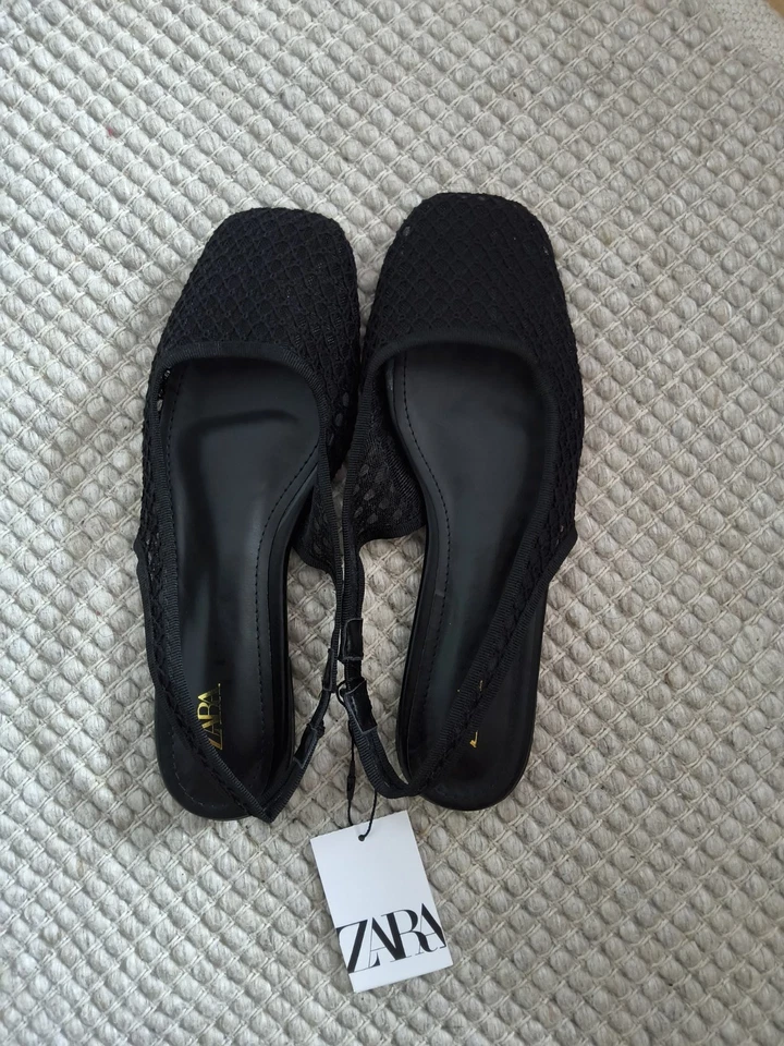 Ballerines Zara résille noires neuves | Élégantes | Taille 39 - Photo 1/4