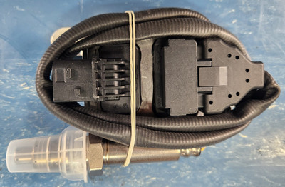 NOx Nitrogen Oxide Sensor For Cummins 4326872 4326872RX 5WK9 6749B