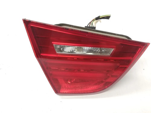 BMW 3 E90 318 D Linke Seite Heck Rücklicht 7154155 2.00 Diesel 105kw 2009