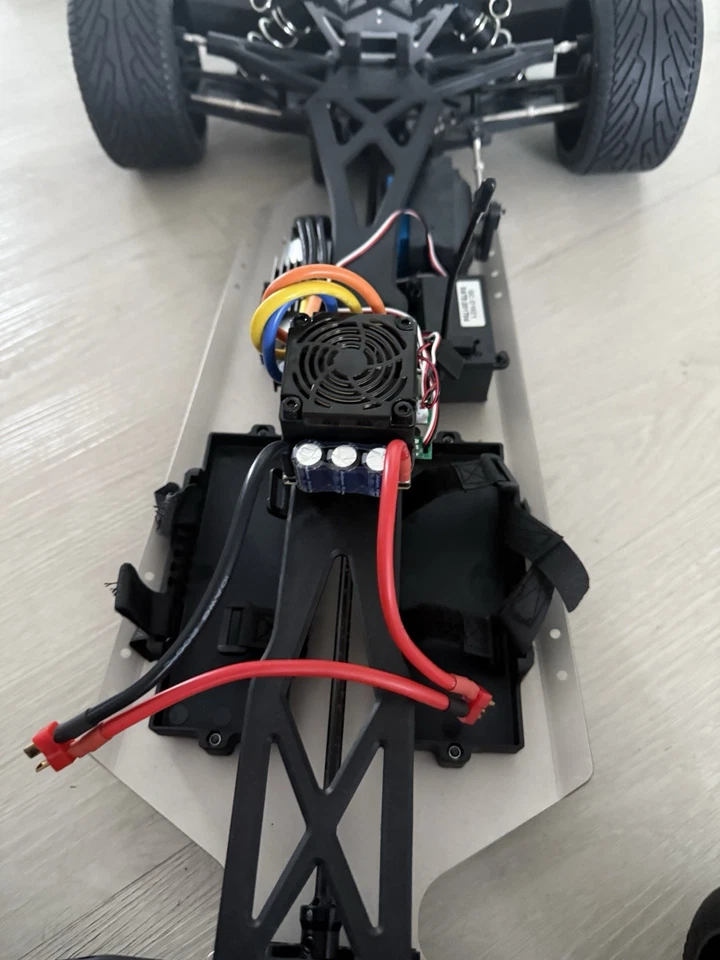 Auto RC Ferngesteuertes - Bild 3 von 4