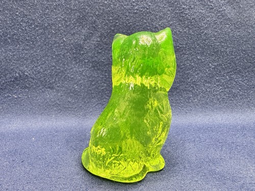 Uranium Glass Boyd Miss Cotton The Kitten Cat Limelight 24/10/2011 Glows Green - Picture 12 of 18