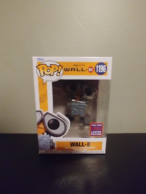Funko Pop! WALL-E w/trash cube #1196 - 2022 WonderCon Exclusive!  