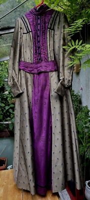Hochwertiges Theaterkostüm im Stil des 19. Jahrhundert,langes Kleid,Biedermeier? - Bild 1 von 4