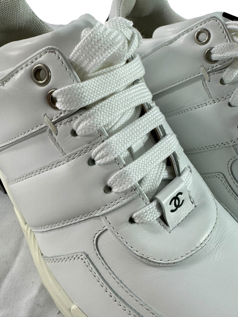CHANEL バレリーナ37 $950 CHANEL White & Black Leather Cal/Neoprene CC Low Top