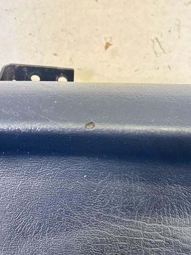 1995-1999 Chevy C/K Pickup Tahoe Suburban Blue Center Console Lid Armrest - Picture 13 of 15