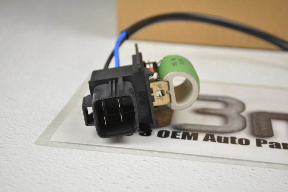 Resistencia del ventilador de refrigeración del motor ACDelco Cadillac CTS SRX STS nuevo OEM 25881844 Foto 3 de 4