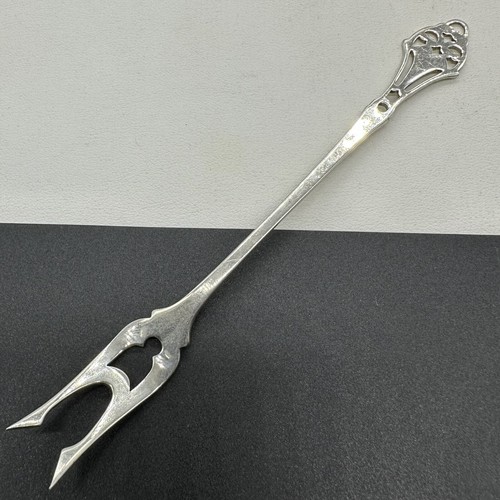 Vintage Webster Sterling Silver Lemon Fork 2 Tine Pierced Handle 5.5" 11.6g - Picture 2 of 12