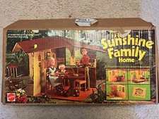 Vintage 1973 Mattel The Sunshine Family Home With Box And Dolls Not Complete