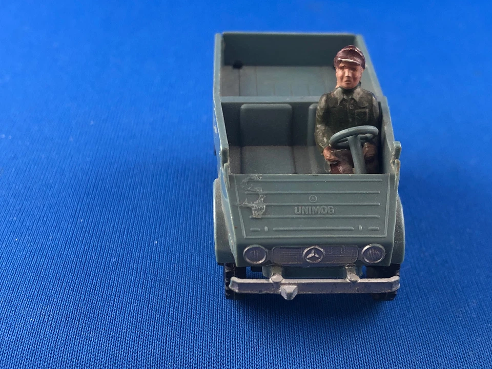 Siku Plastic Unimog V 104 - Image 3 of 4