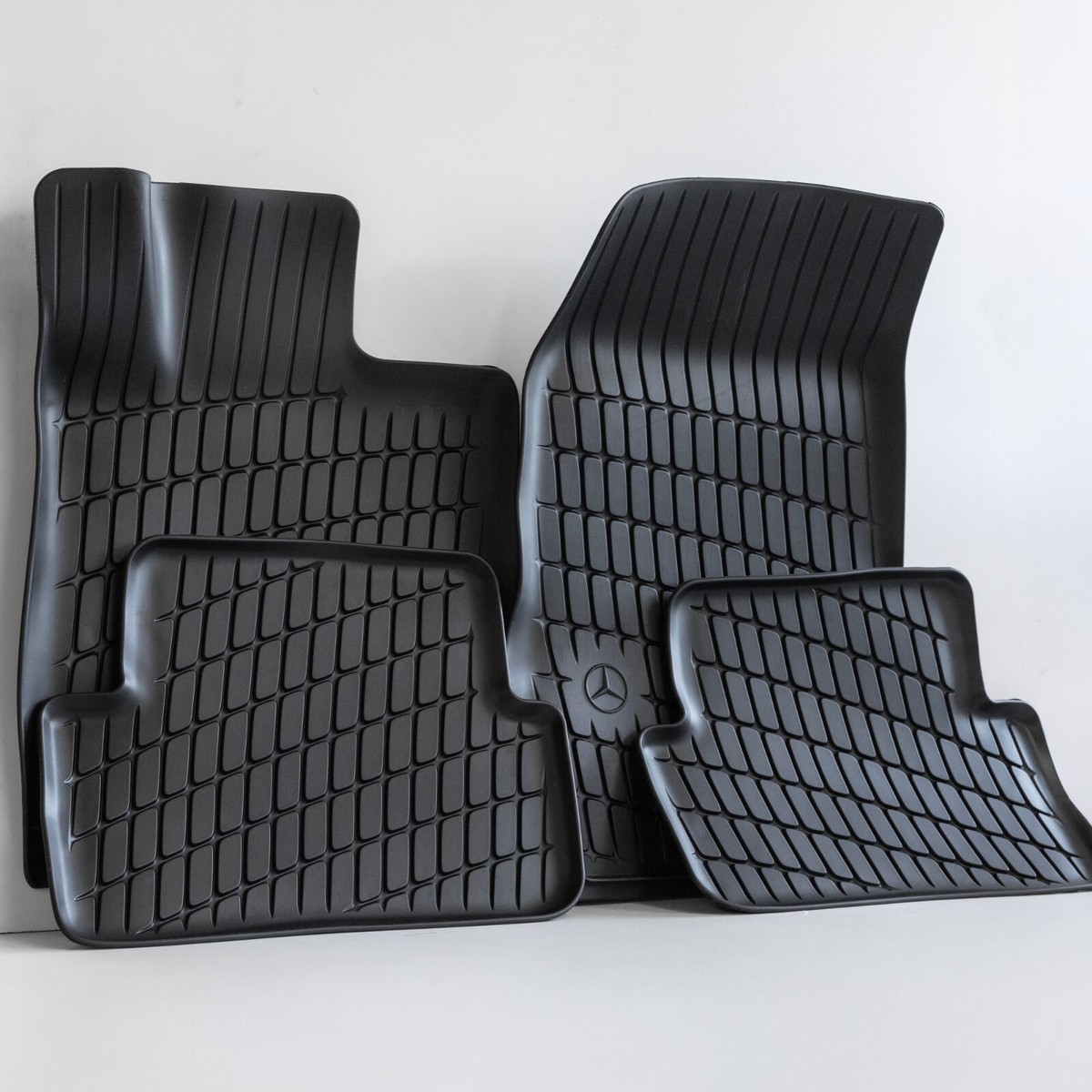 Mercedes C300 C43 C63 AMG Winter Rubber Floor mat set OEM 2023