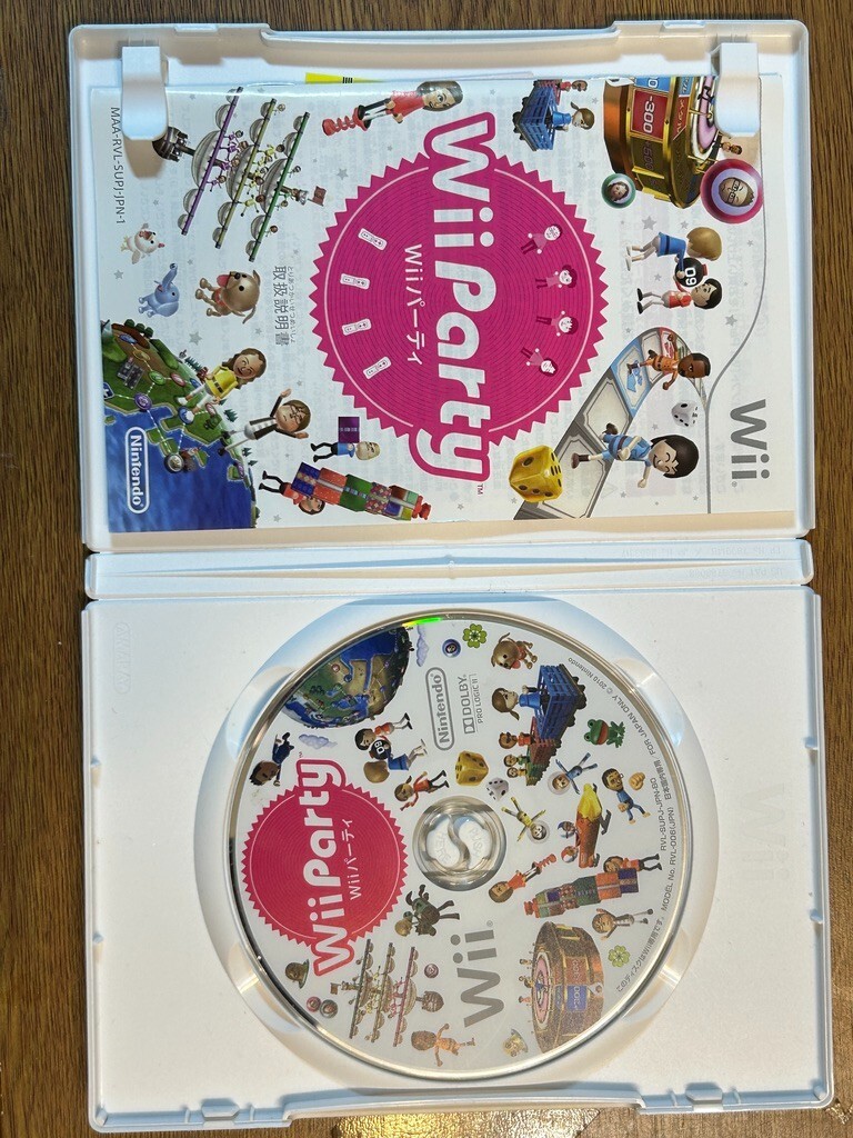 Nintendo Wii 本体 + wiiパーティー 任天堂、Wii PartyとWiiリモコンプラスを同梱したWii本体「数量