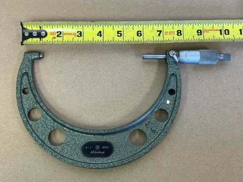MITUTOYO NO. 103-220A 103-220 A OUTSIDE MICROMETER 5-6" .0001"