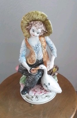 Capodimonte Keramik Figur Junge mit Gans, ital. Kunstkeramik 35 cm hoch Alt