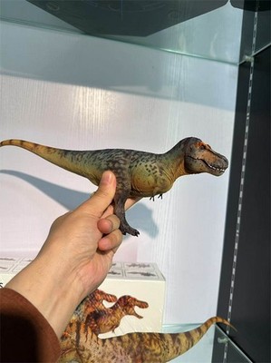 HAOLONGGOOD Tyrannosaurus Green Jurassic World Dinosaur Animal 1:35 PVC Model