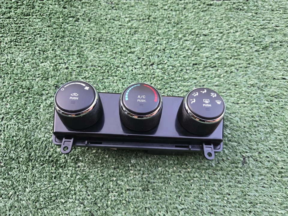 OEM 2010-2014 Chrysler 200 Dodge Avenger A/C Climate Heater Temperature Control - Image 2 of 4